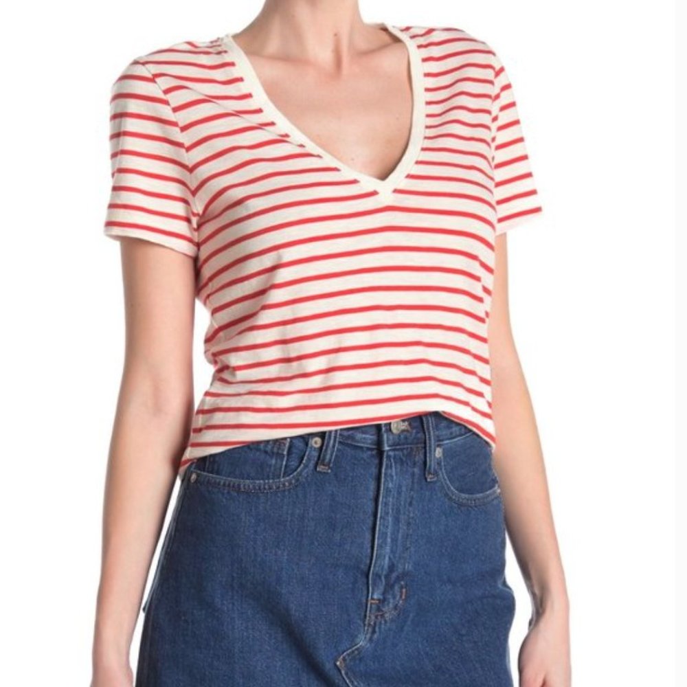 NWT $20 Madewell Theresa V-Neck T-Shirt in Red - Size XS!